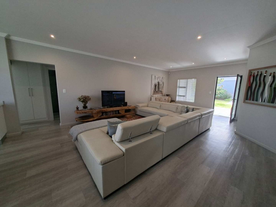 3 Bedroom Property for Sale in Diaz Beach Western Cape